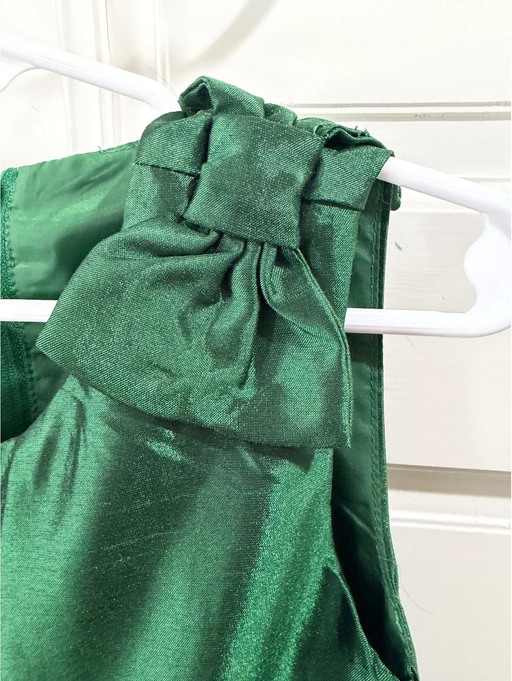 Bonnie Jean Girls Green Formal Dress Size 6 with Tulle and Decorative Waistband